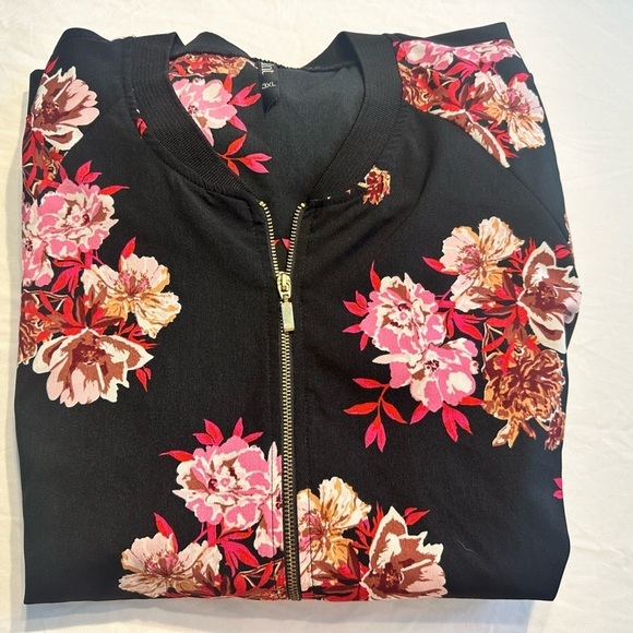 Xlnt Lightweight Barbiecore Floral Zip Up Jacket - Bought in Norway Size 3XL - Picture 14 of 14